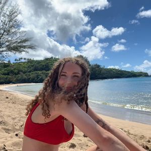 Meet your Posher, Isabelle